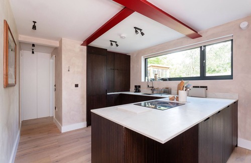 North Kensington Apartamento | Sunshine Soul, by Veeve