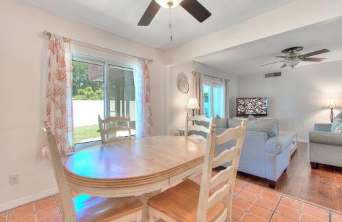 Clearwater Casa | Sunshine State of Mind - Monthly Beach Rental