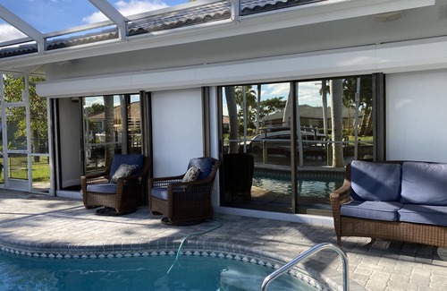 Town and River Casa | Sunshine, sunsets and Direct Water Access