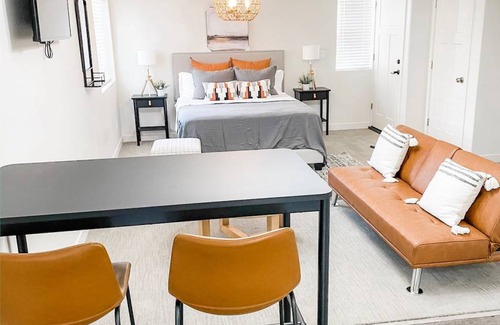 American Fork Casa | Sunshine Travelers Minimalist Getaway Suite in American Fork