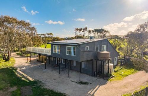 Middleton Casa | Sunshine Villa - 484 Kessell Rd, Middleton