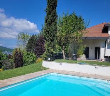 Veyrier-du-Lac Villa | Sunshine Villa in front of Annecy Lake