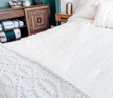 Northeast Anchorage Cama Y Desayuno | SunStar Alaska Bed and Breakfast LLC