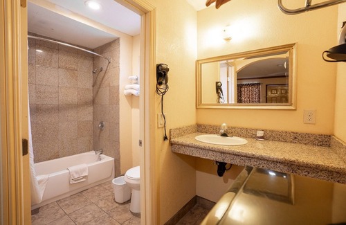 Los Banos Hotel | Sunstar Inn