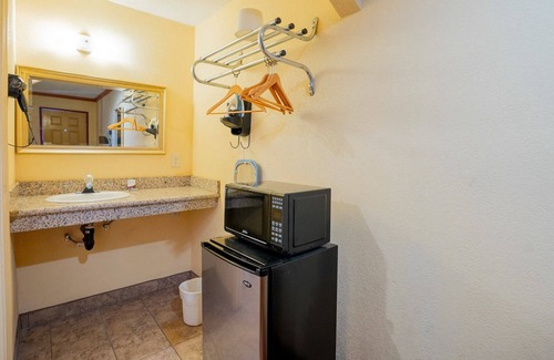 Los Banos Hotel | Sunstar Inn