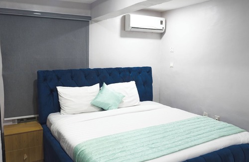 Somolu Apartamento | Sunstone welcoming apartment with AC in lively Lagos