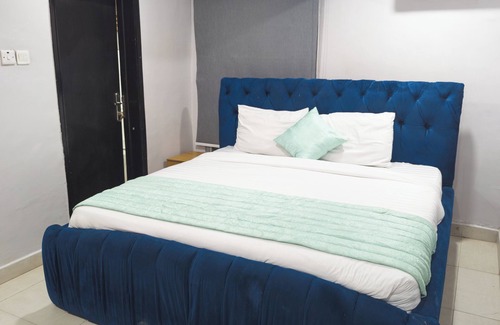 Somolu Apartamento | Sunstone welcoming apartment with AC in lively Lagos
