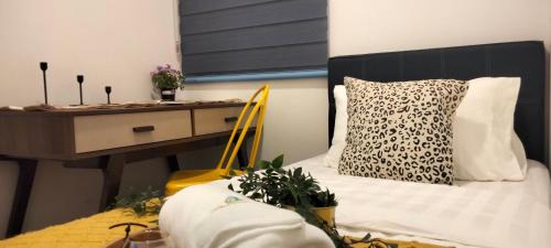 Maluri Apartamento | Sunway Velocity Suites - Balcony I HomeBrickz