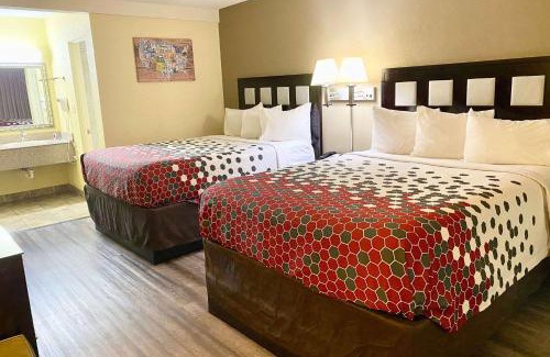 Huning Highland Historic District Hotel | Super 8 by Wyndham Albuquerque Downtown