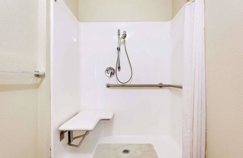 Allentown Hotel | Super 8 by Wyndham Allentown