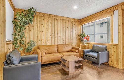 Pacific Hotel | Super 8 by Wyndham Arcata