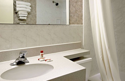 Atlantic City Hotel | Super 8 by Wyndham Atlantic City