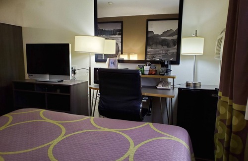 Bozeman Hotel | Super 8 by Wyndham Bozeman