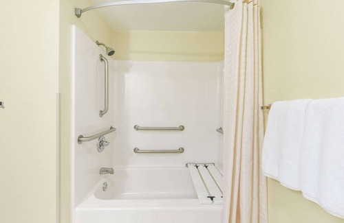 Burleson Hotel | Super 8 by Wyndham Burleson Fort Worth Area