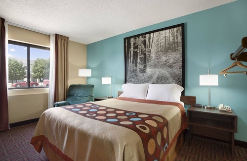 Carbondale Hotel | Super 8 by Wyndham Carbondale