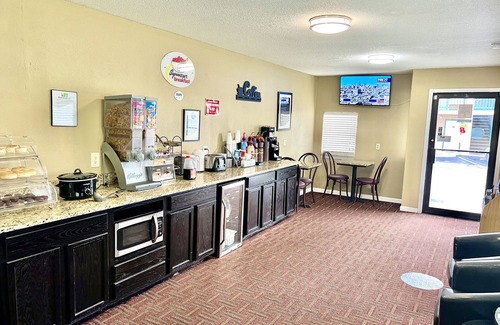 Forest Acres Hotel | Super 8 by Wyndham Columbia SC / Ft. Jackson