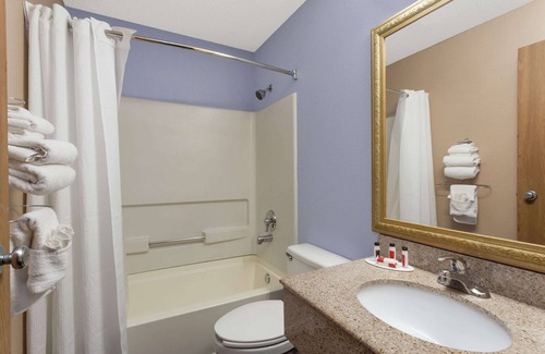 Havre De Grace Hotel | Super 8 by Wyndham Havre De Grace Aberdeen Area