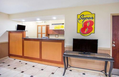 Harrisonburg Hotel | Super 8 by Wyndham Harrisonburg