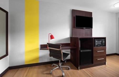 Helen Hotel | Super 8 by Wyndham Helen
