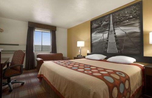 Idaho Falls Hotel | Super 8 by Wyndham Idaho Falls