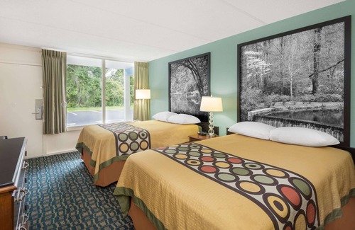 Kingsland Hotel | Super 8 By Wyndham Kingsland I-95/Naval Base Area
