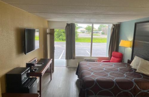 Kingsland Hotel | Super 8 By Wyndham Kingsland I-95 Naval Base Area