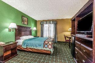 Lake Charles Hotel | Super 8 by Wyndham Lake Charles/Sulphur