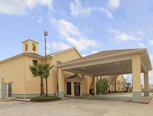 Lake Charles Hotel | Super 8 by Wyndham Lake Charles/Sulphur