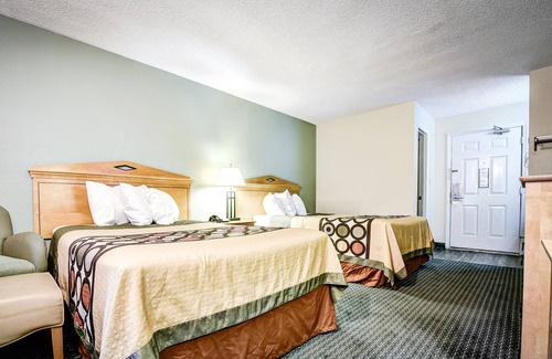 Manning Hotel | Super 8 by Wyndham Manning