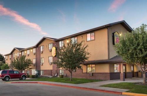 Nampa Hotel | Super 8 by Wyndham Nampa