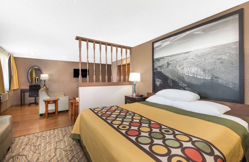 Nampa Hotel | Super 8 by Wyndham Nampa