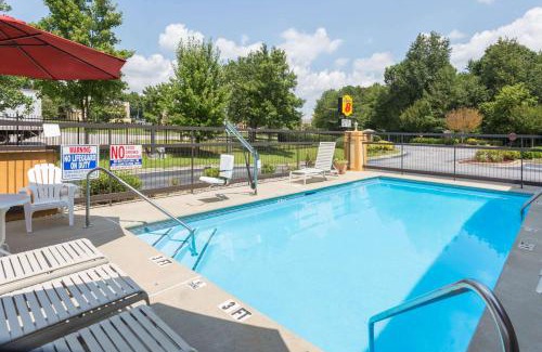 Norcross Hotel | Super 8 by Wyndham Norcross/I-85 Atlanta