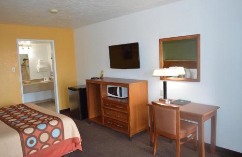 St. George Hotel | Super 8 by Wyndham St. George UT