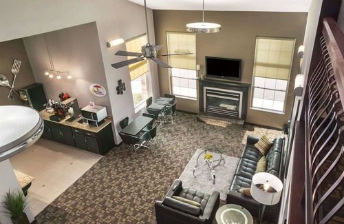 Strafford Hotel | Super 8 by Wyndham Strafford/Springfield Area