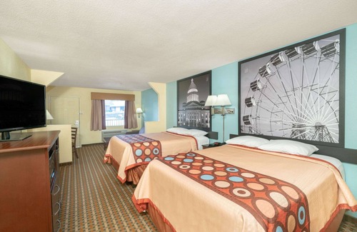 North Little Rock Hotel | Super 8 by Wyndham North Little Rock/McCain