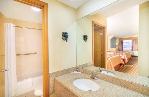 North Little Rock Hotel | Super 8 by Wyndham North Little Rock/McCain