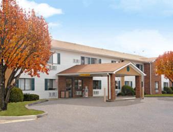 West Memphis Hotel | Super 8 by Wyndham West Memphis