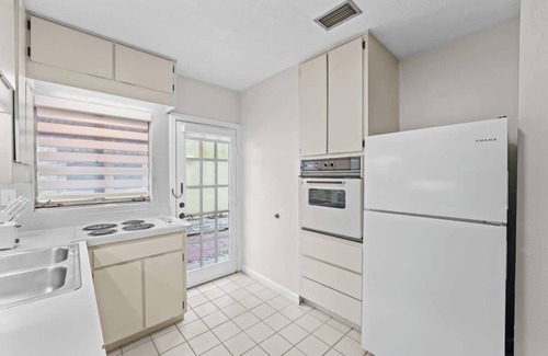 Historic Downtown Kissimmee Casa | SUPER BOHO - Lake Toho Timeless Charm