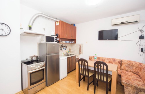 Burgas Center Apartamento | SUPER CENTER - Apart on "Kiril & Metodi" Square