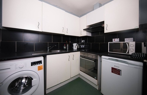 Tollcross Apartamento | Super Central 4bedroom Apartment at the Meadows