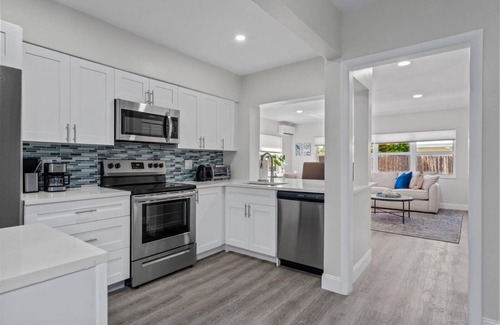 South Corals Casa | Super Clean Private House with Jacuzzi Near Ft. Lauderdale Beach