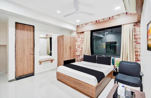 Gandhinagar Hotel | Super Collection O Kudasan Gandhinagar Formerly Hotel Royal Mansion