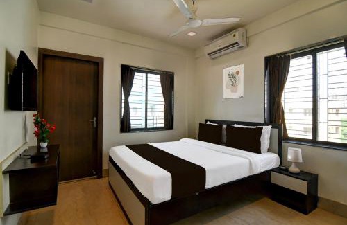 New Town Hotel | Super Collection O New Town AI Block