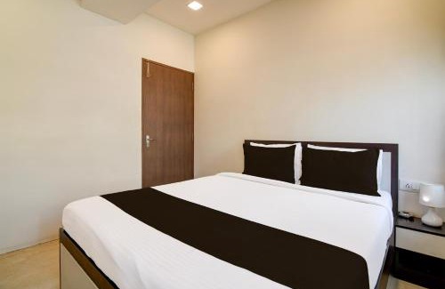 New Town Hotel | Super Collection O New Town AI Block