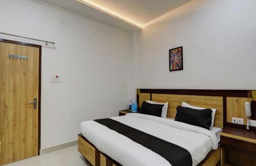 Varanasi Hotel | Super Collection O Vairagi Villa Shi