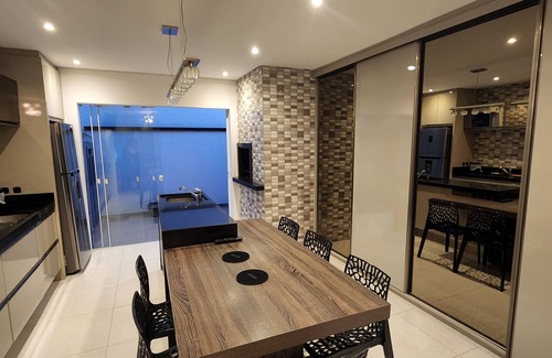 Jardim das Americas Casa | Super comfortable townhouse, close to markets, shopping malls and great restaurants.