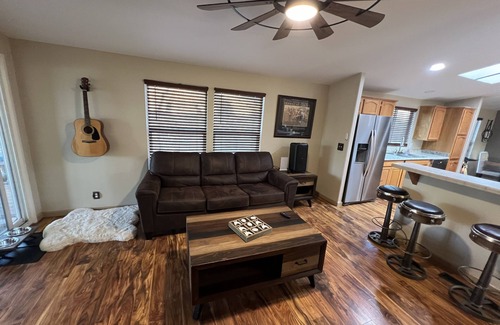 Clovis Casa | Super Comfortable House on Horse Ranch, Barn and Picnic area with city views