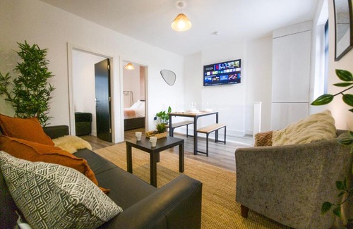 Splott Apartamento | Super Convenient Keyless Entry Two Bedroom Loft by Property Promise