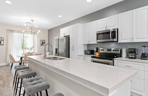 Kissimmee Casa | Super Cool- Sleeps 17 Newly Built Near Parks