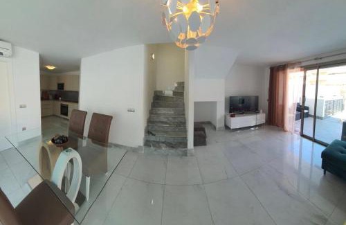 Los Cristianos Villa | Super cool villa in Los Cristianos